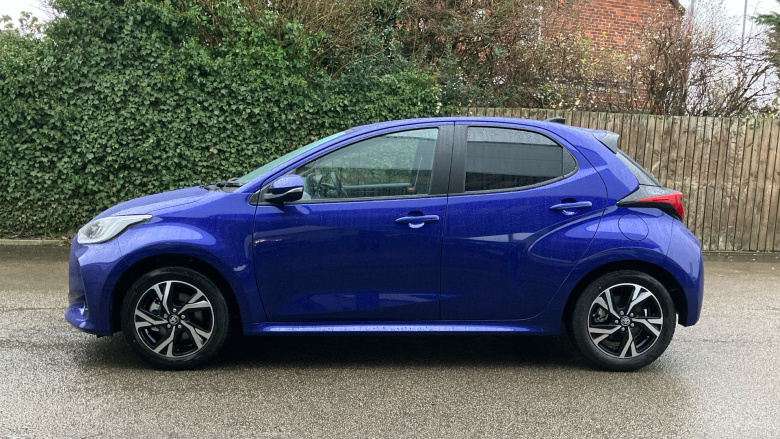 Toyota Yaris 1.5 Hybrid Design 5dr CVT Hybrid Hatchback